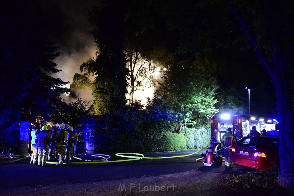 Grossfeuer Einfamilienhaus Siegburg Muehlengrabenstr P0063.JPG - Miklos Laubert